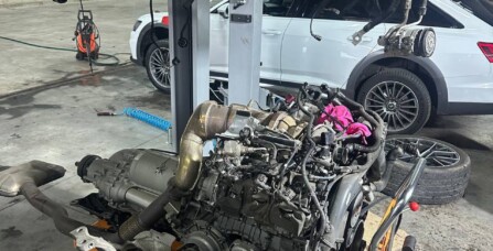 Заміна ланцюгів ГРМ Audi SQ8 4.0 TFSI