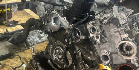 Заміна ланцюгів ГРМ Audi A8 3.0 TFSI