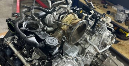 Заміна двигуна через стук у ньому Porsche Cayenne 3.0 TFSI