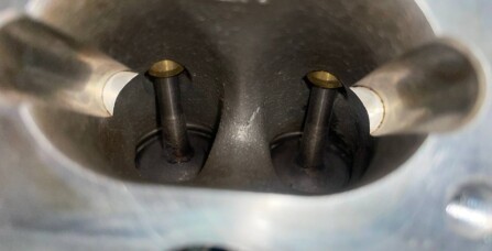 Чистка системи впуску та переущільнення розвалу блоку циліндрів Audi Q7 3.0 TDI