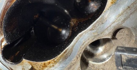 Чистка впускних клапанів та вентіляції Porsche Cayenne 4.8 TFSI