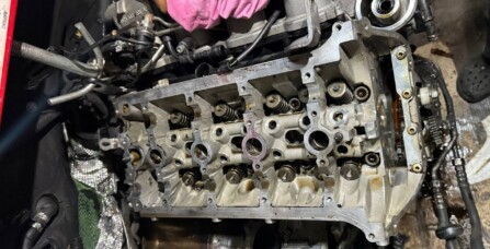 Заміна розподільчих валів Audi A4B9 2.0 TFSI