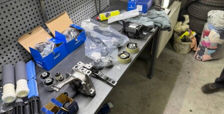 Заміна задніх амортизаторів, подушок двигуна та салейнтблоків передньої ходової частини Audi А6C7 2.0 TFSI