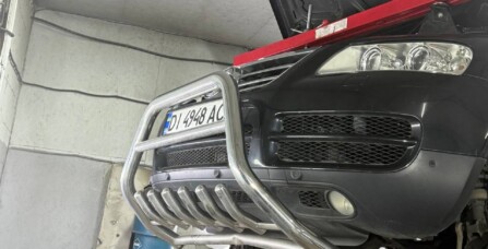 Заміна підпружинних ричагів Volkswagen Touareg 3.0 TDI