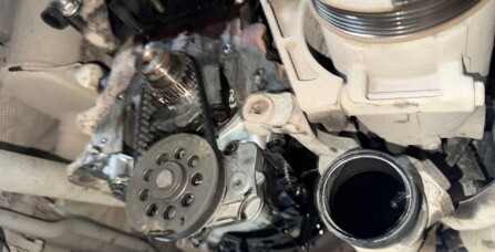 Заміна оливного насосу Volkswagen Passat B7 2.0 TDI