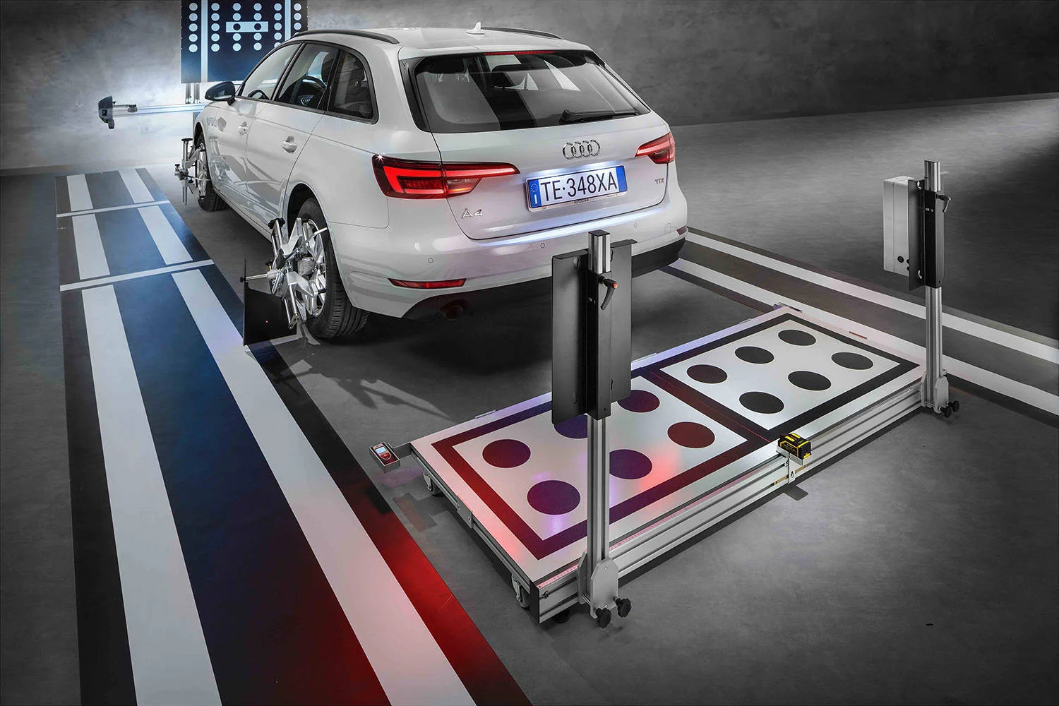 Калібрування радара та камер ADAS після заміни лобового скла — поетапна інструкція