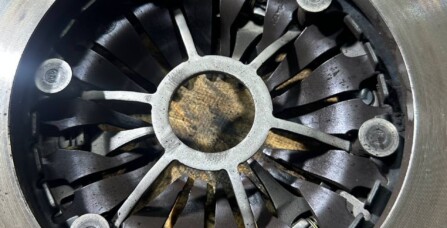 Заміна комплекта щеплення з маховиком Skoda Oktavia A7 2.0 TDI