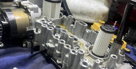 Заміна оливи в DSG та сервісне обслуговування мехатроніка Audi A6C8 3.0TFSI