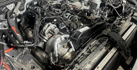 Заміна помпи Audi A6C8 2.0 TDI