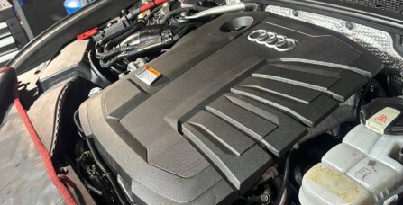 Переущільнення бугільної кришки та заміна комплекту ГРМ Audi A6C8 2.0 TFSI