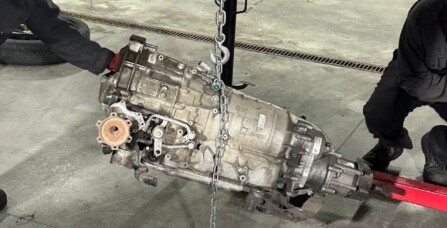 Заміна заднього сальника колінчатого валу Audi A6C7 3.0 TFSI