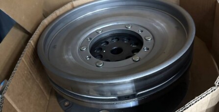 Заміна комплекта зчеплення та маховика Audi А4B9 2.0 TFSI DQ382 DSG7