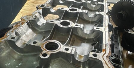 Заміна опори розподільчих валів та комплекта ланцюгів ГРМ Audi A4B9 2.0 TFSI