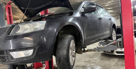 Заміна радіатора охолодження Skoda Oktavia A7 2.0 TDI