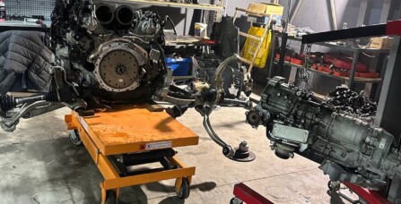 Заміна двигуна, прогар поршня Audi RS6C8 4.0 TFSI