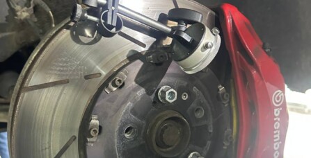 Биття гальмівних дисків, замір індикатором зносу та заміна на нові оригінальні Audi S4B9 3.0 TFSI