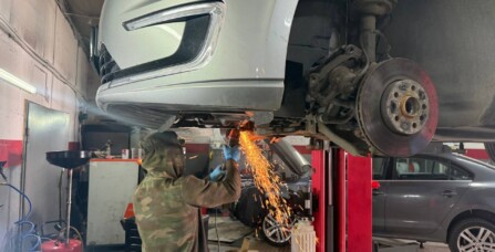 Заміна заднього сальника колінчатого валу на планове ТО двигуна Volkswagen Touran 2.0 TDI
