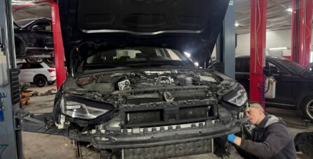 Заміна колмплект ГРМ з насосом охололдення Audi A4B9 2.0 TDI
