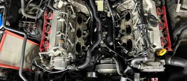 Чистка впускных клапанов и чистка форсунок Audi Q5 3.0 TSI