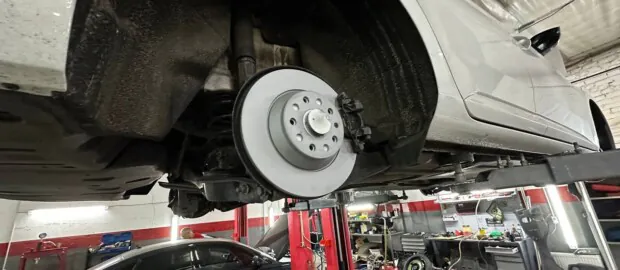 Замена ГРМ, замена тормозных дисков и колодок Skoda Superb 2.0 TDI