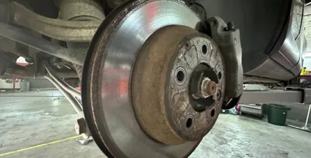 Замена тормозных дисков и колодок Volkswagen Touareg 3.0 TDI