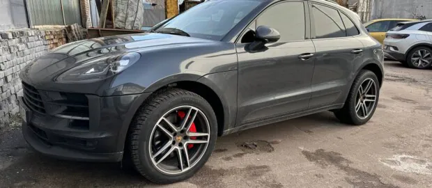 Украинизация авто и активация передних фар Porsche Maccan